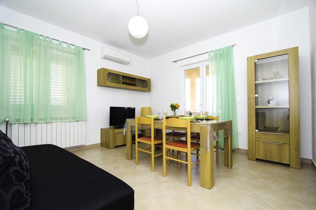 Apartments Zlatka Traù Camera foto